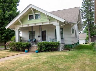 912 S Cherry Ave, Marshfield, WI 54449