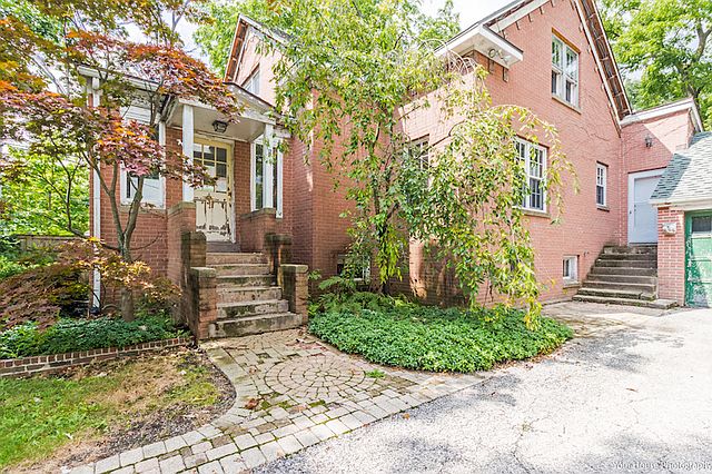 2nd image of 26284 N Oak Ave