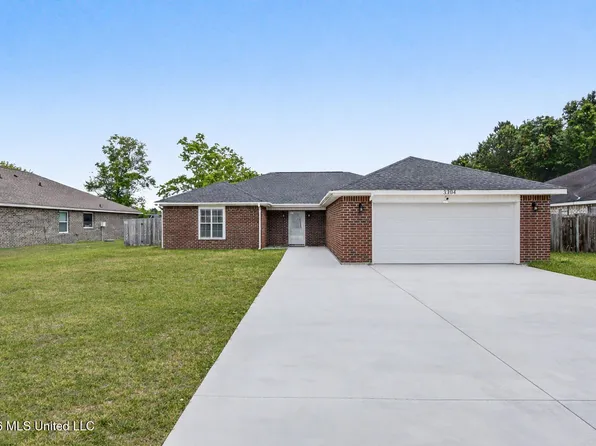 3304 N 8th St, Ocean Springs, MS 39564