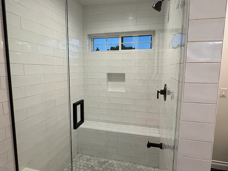 2620 Elden Ave — Photo 15