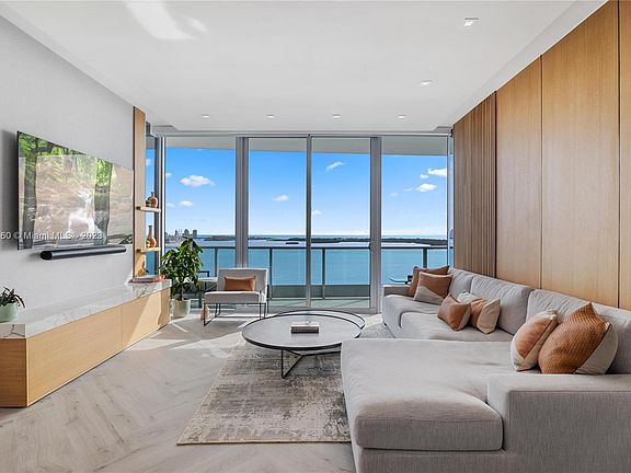 4th image of 1331 Brickell Bay Dr APT 2903