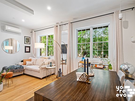 3rd image of 350 Halsey St #2