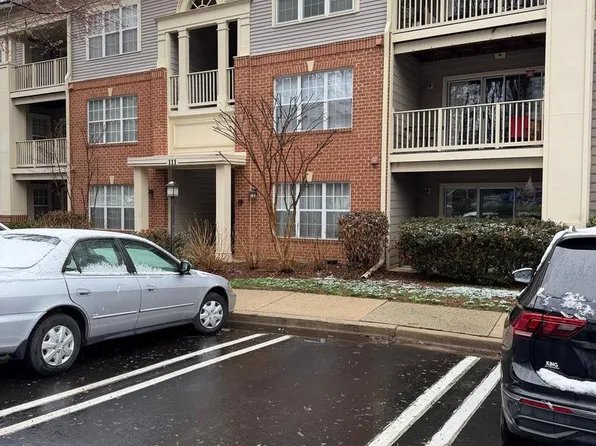 111 Timberbrook Ln APT 104, Gaithersburg, MD 20878