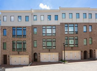 717 Lenox Ln, Atlanta, GA 30324