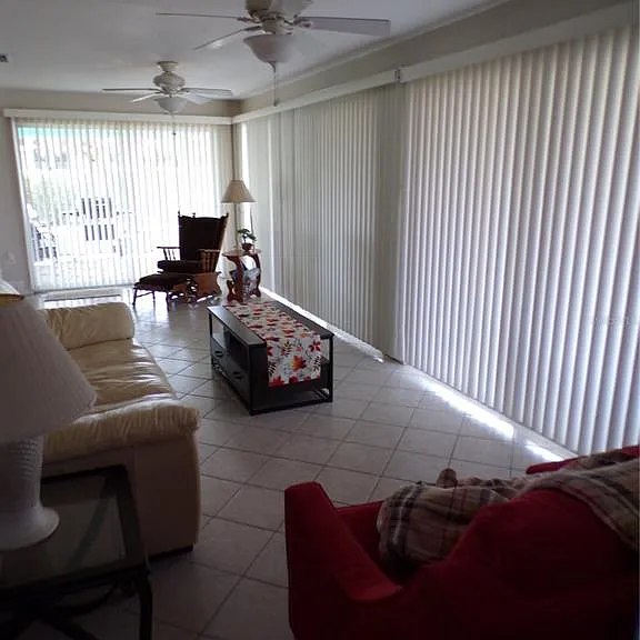 182 Chelsea Ct NW — Photo 12