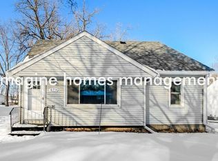 679 Eldridge Ave W, Roseville, MN 55113