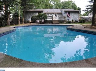 25 Wynnwood St, Woodstown, NJ 08098