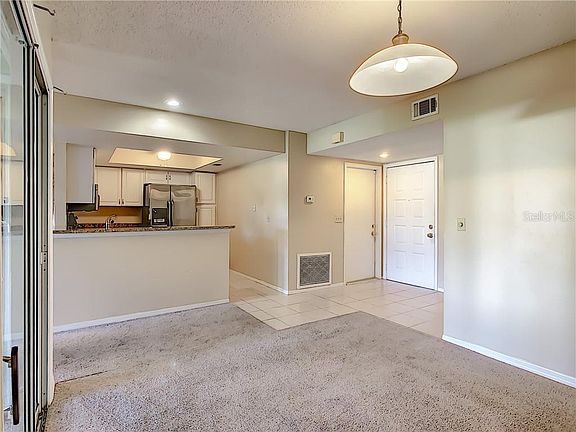 5th image of 215 Northshore Cir