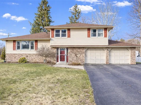 658 Regina Dr, Webster, NY 14580