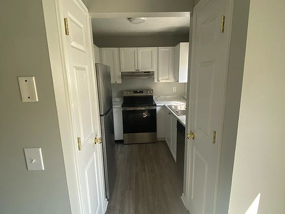 5th image of 2606 Crisnic Ct
