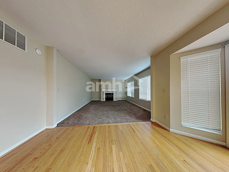 9030 Crimson Oak Dr — Photo 9