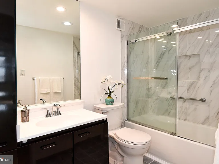 5500 Holmes Run Pkwy #1007 — Photo 22