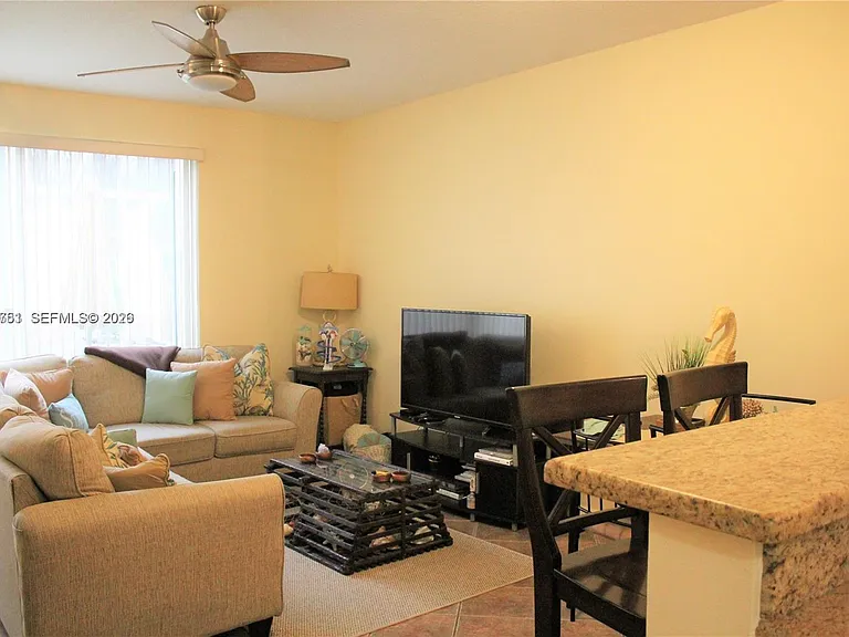 3677 San Simeon Cir #3677 — Photo 2