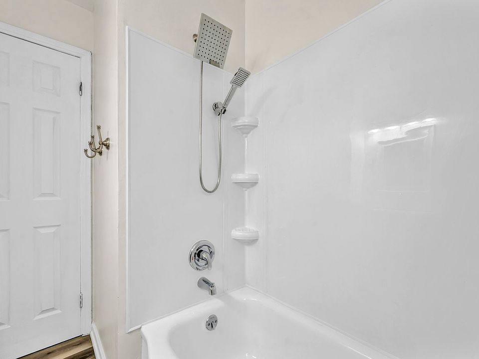 1st image of 12124 Willard Ave