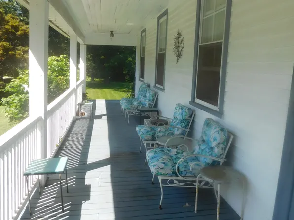 (undisclosed Address), North Kingstown, RI 02852