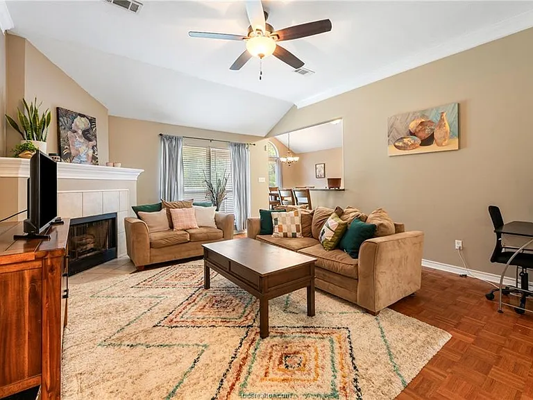 1711 Beaver Pond Ct — Photo 10