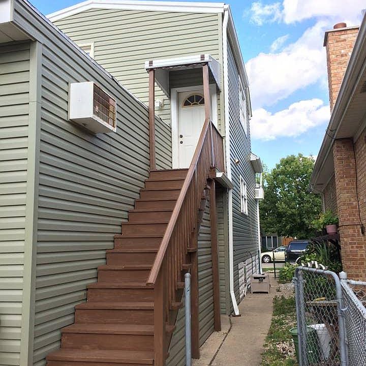 1st image of 4550 N Merrimac Ave #2