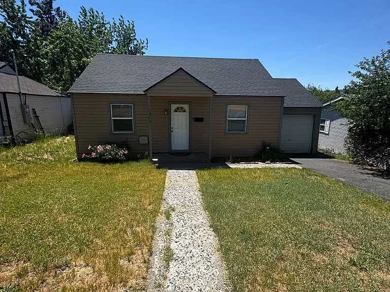 1818 Birch St — Photo 8