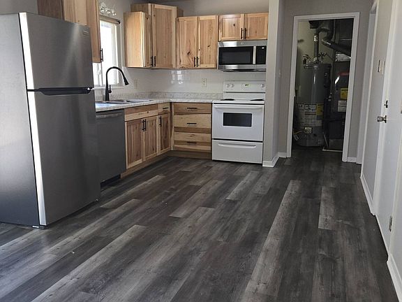 3rd image of 3111 Pawnee Dr