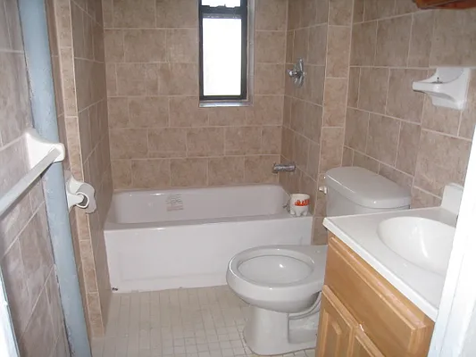 Rented by Broadway International Realty Corp | media 7