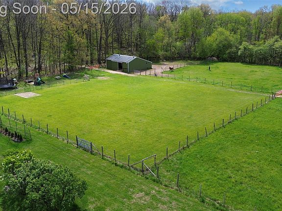 4th image of 3910 Joy Rd