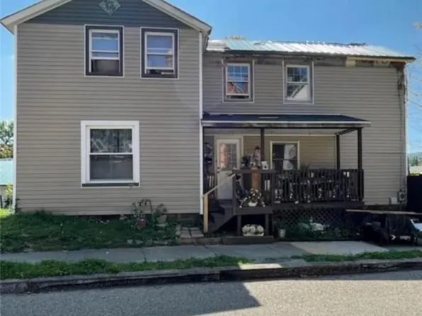 123 Brook St, Titusville, PA 16354