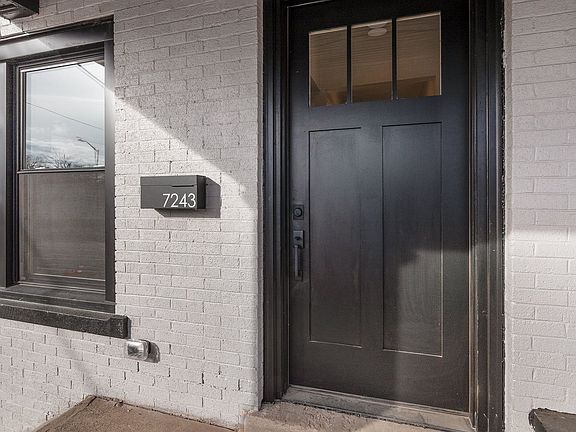 3rd image of 7243 Kercheval Ave #7243