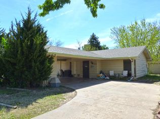 7025 W School St, Wichita, KS 67212