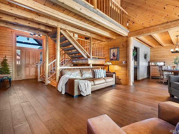 3rd image of 685 Jesse Lane