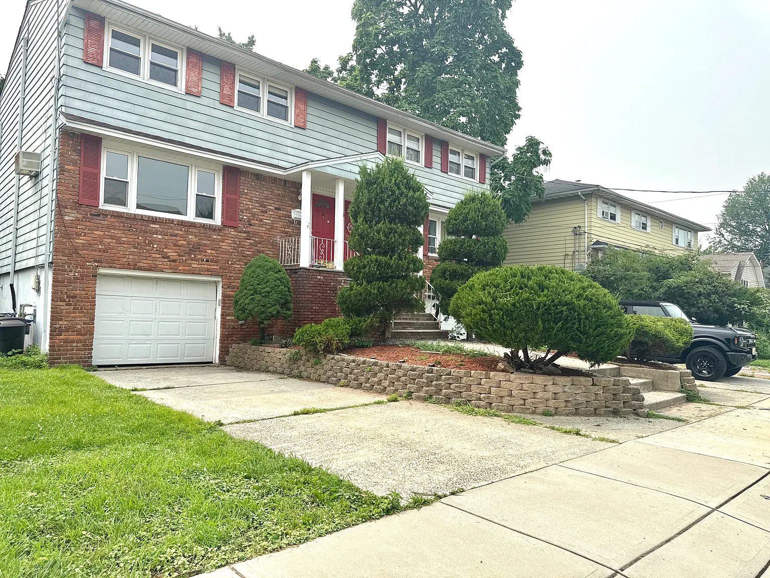 3 bed, 1.5 bath, $2,975 — Photo 2
