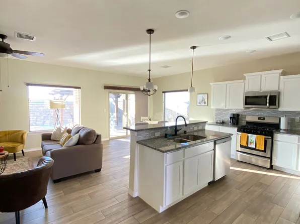 6425 Tama St, El Paso, TX 79932