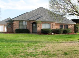 236 Cross Creek Ct, Burleson, TX 76028