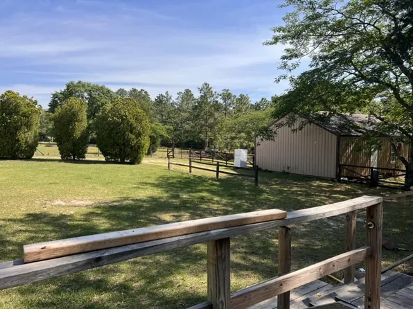 621 Davidson Rd, Defuniak Springs, FL 32433