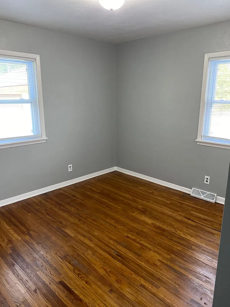 Updated 3 Bedroom, 1 Bathroom House- 1216 Beech — Photo 4