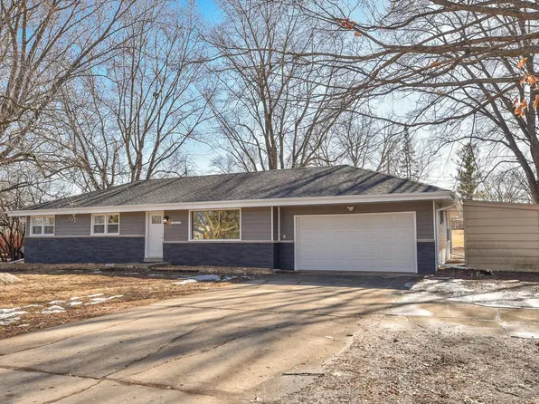 N57W18185 Juniper LANE, Menomonee Falls, WI 53051