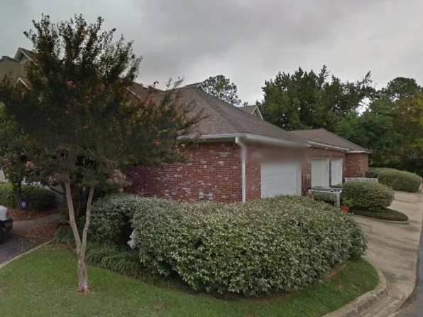 1042 Bayridge Dr, Jackson, MS 39211