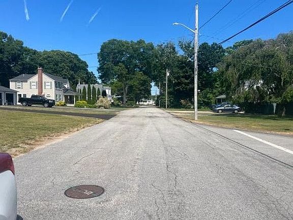 4th image of 15 Edgewood Ave