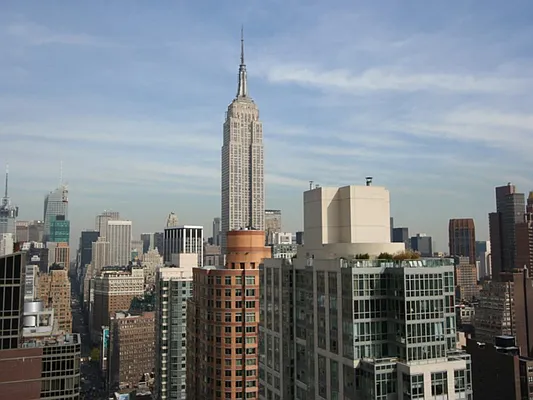Sold by Sotheby's International Realty | media 27