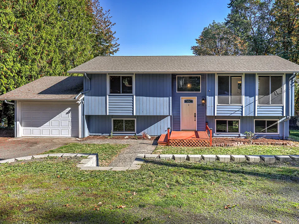 18770 2nd Ave NE