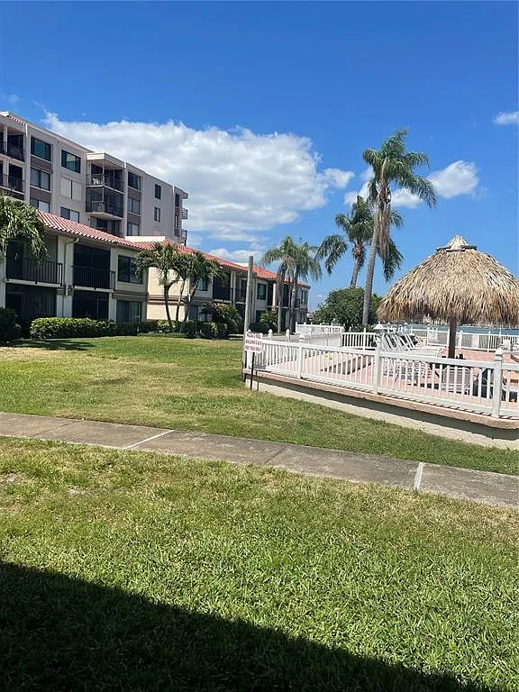 2 bed, 2.0 bath, 890 sqft, $2,500 — Photo 4