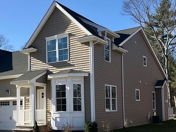 2nd image of 30 Acorn Pl #30