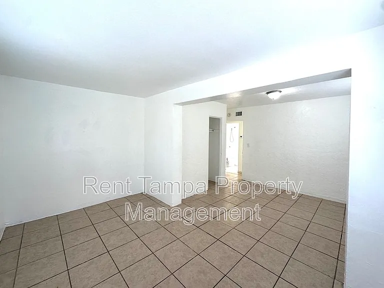 626 31st St S — Photo 14
