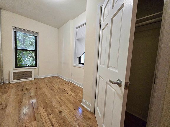 3rd image of 126 E 101st St #1Y