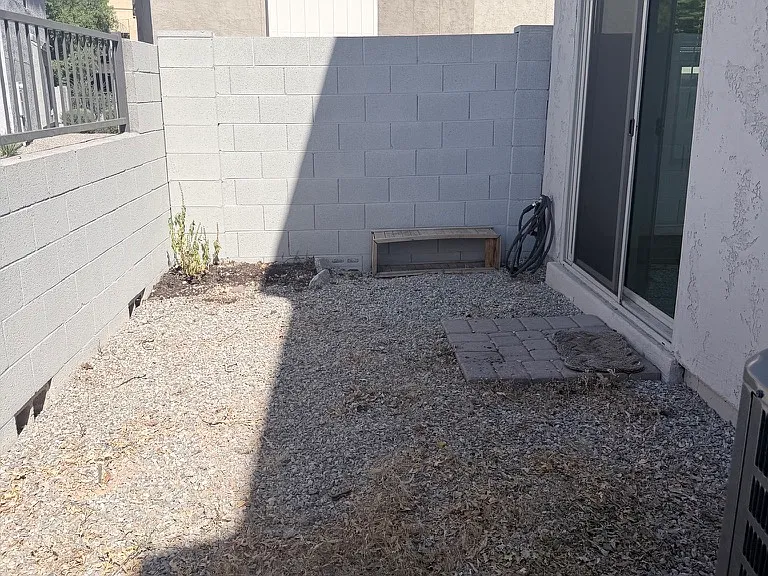 2236 W Laurie Ln — Photo 23