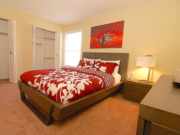 4th image of 3451 Sherburne Ln #2-05