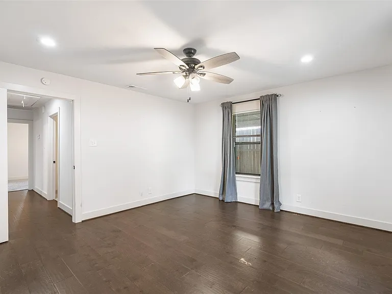 7307 Raton St — Photo 4