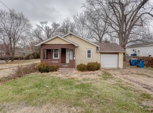 3318 Fernwood Ave, Alton, IL 62002