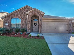 629 Cameron Way, Azle, TX 76020