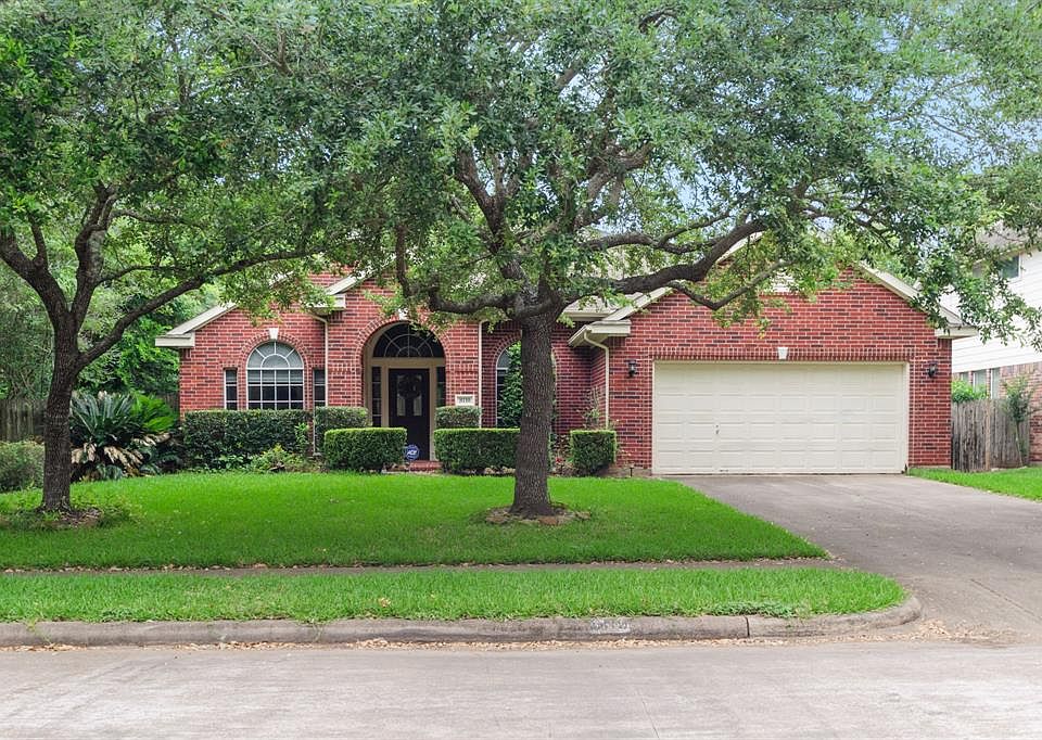 1st image of 8110 Weeping Willow Pl