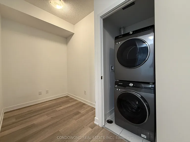 1603 Eglinton Ave W #902 — Photo 9